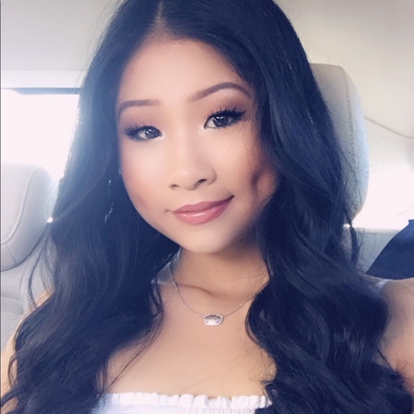 Meet your Posher, Alanna - Picture 1 of 1